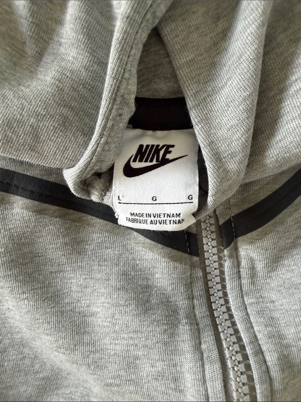 Nike kids zip
